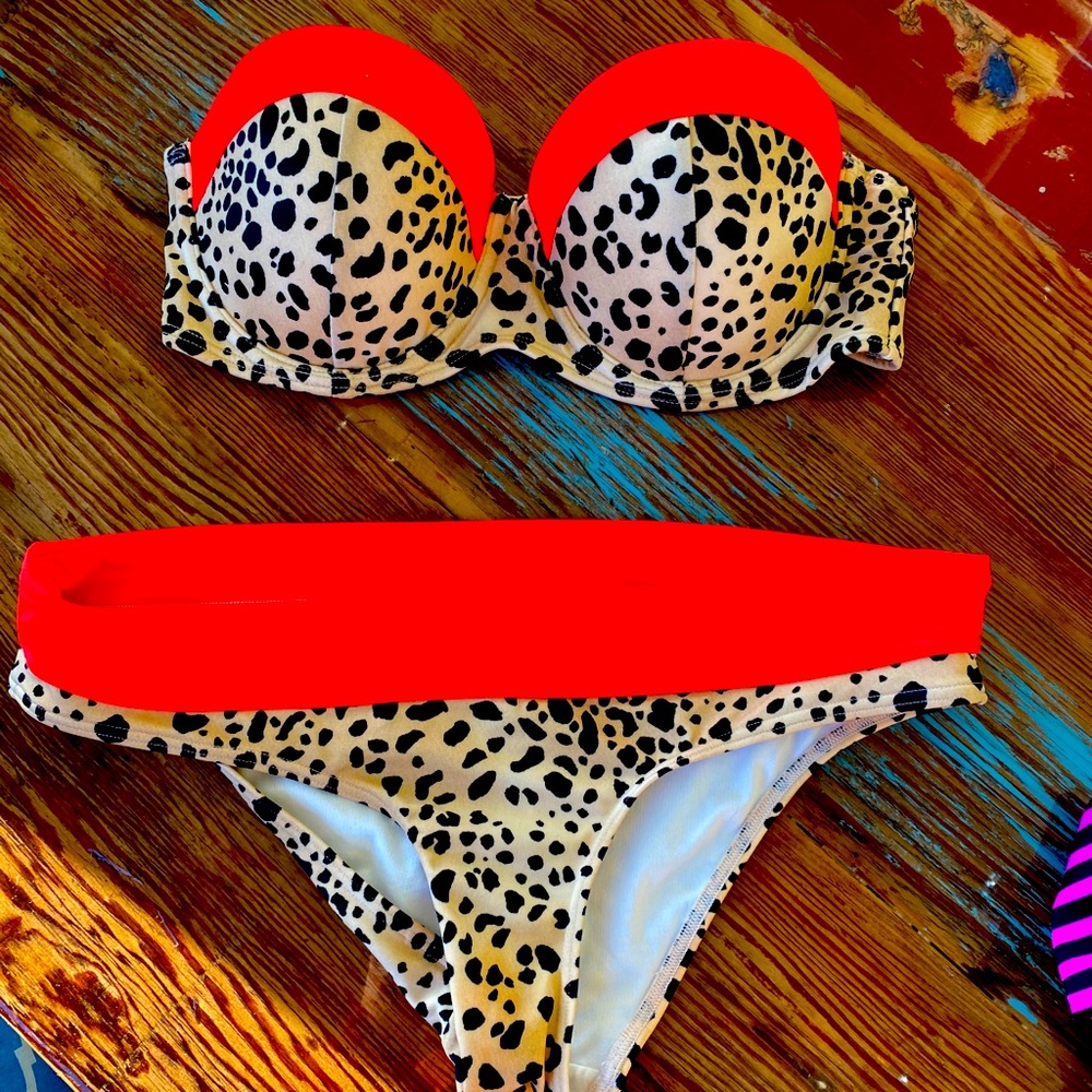 Victoria’s Secret leopard print bikini